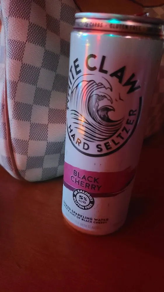 White Claw Seltzer